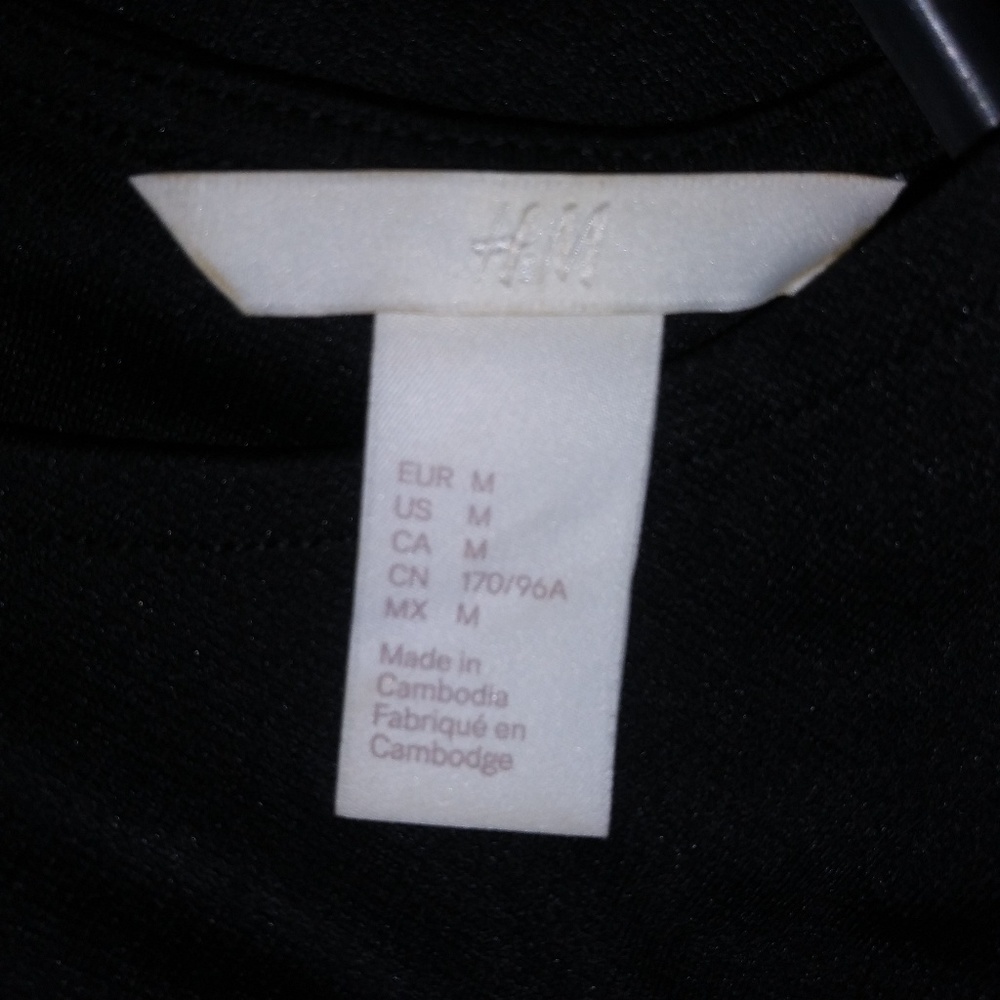 Dress - Picture 2 of 2